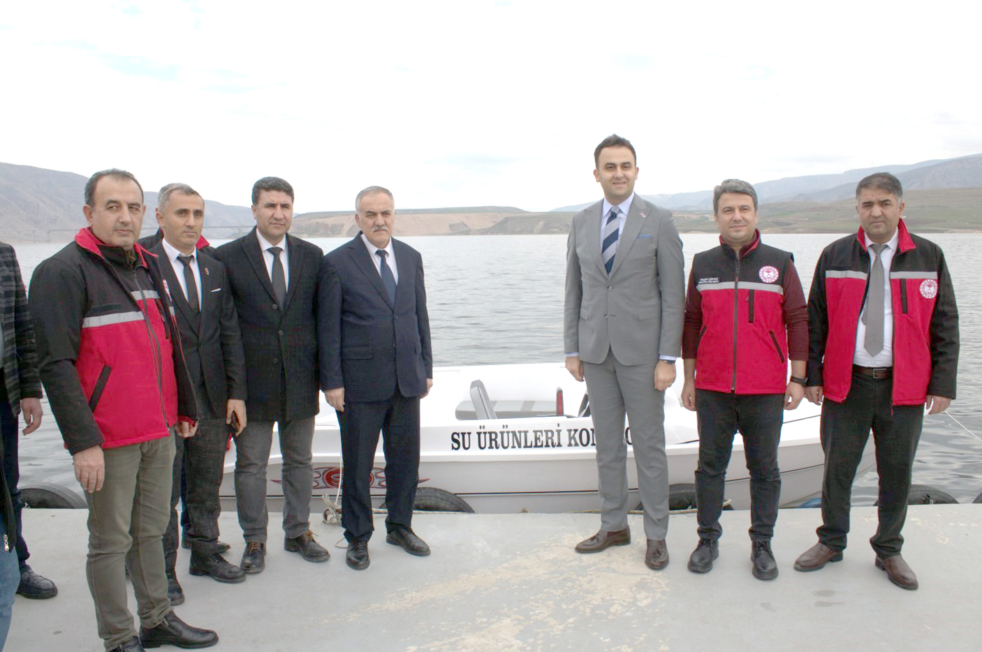 Tekne törenle suya indirildi