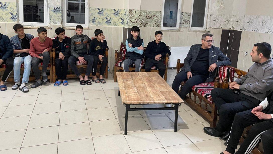 Anadolu İmam Hatip Lisesi öğrencileri ile bir araya geldi