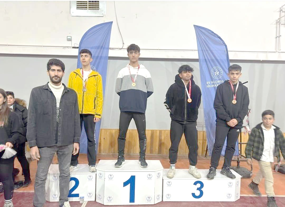 MUAY THAİ BÖLGE ŞAMPİYONASINDAN 2 ALTIN MADALYA