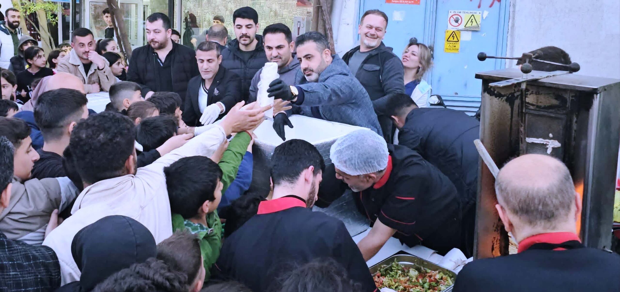 ‘’SADECE OY DEĞİL, GÖNÜLLER ALMAYA GELDİK’’