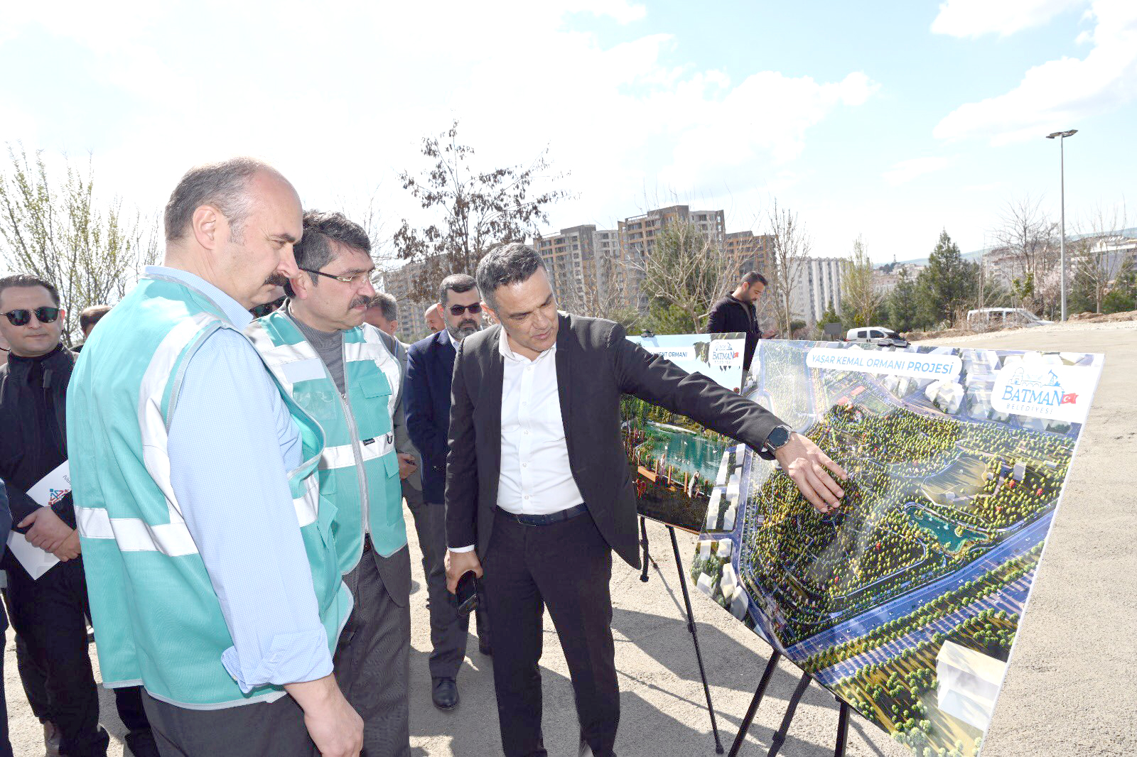Yaşar Kemal Kent Ormanı’nda ilk çivi çakıldı