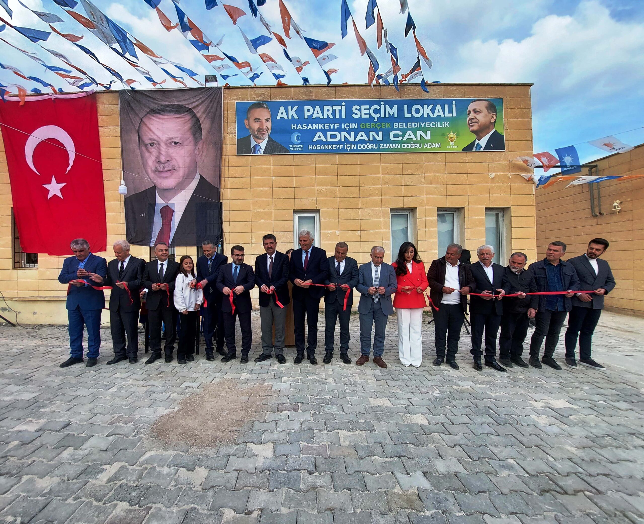 Hasankeyf’te AK Parti seçim lokali açıldı