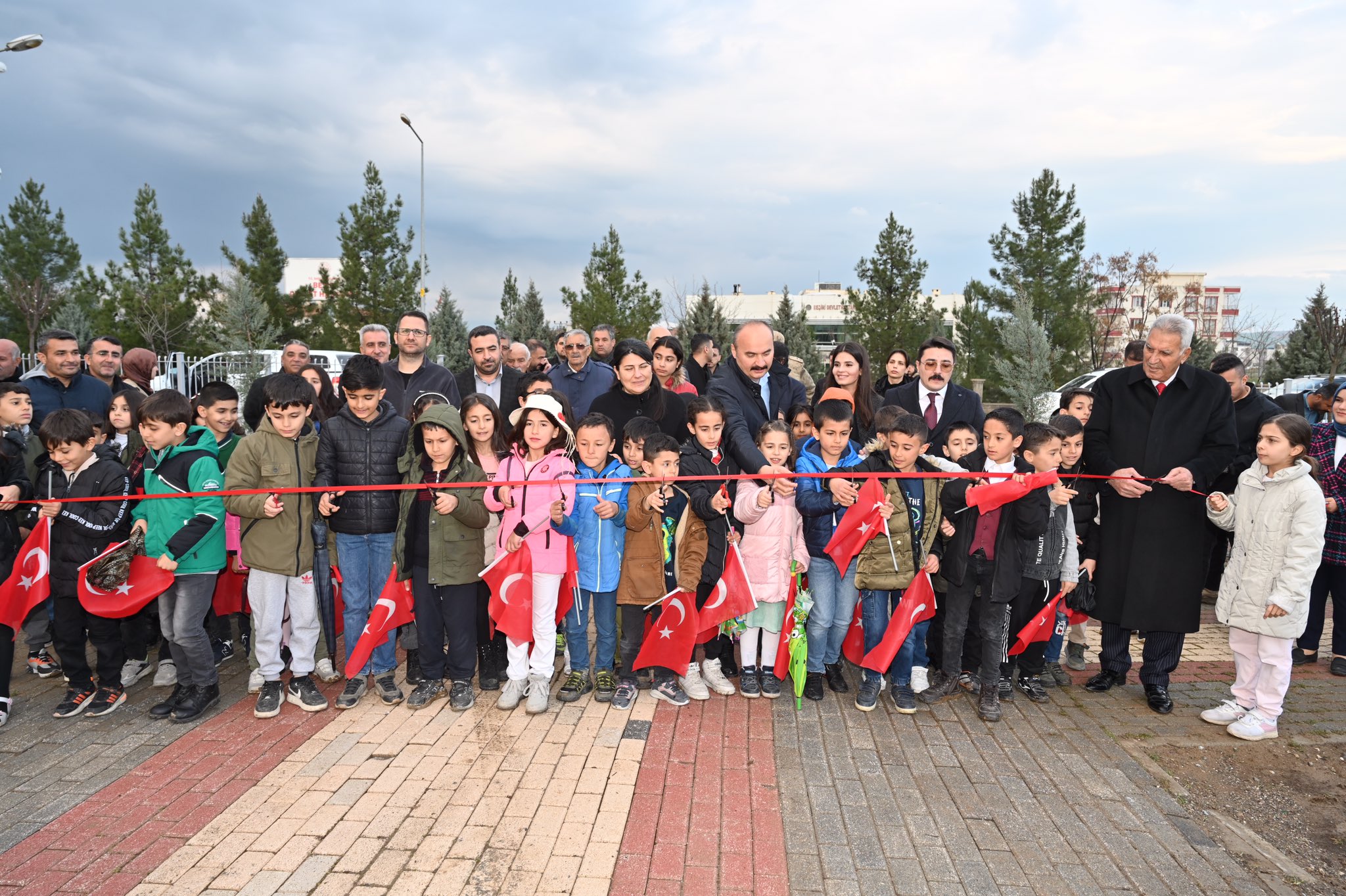 Beşiri Parkı’nın Açılışı Gerçekleşti