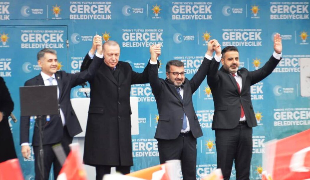 ‘Seçmenlerin iradesini sağa sola peşkeş çektiler’