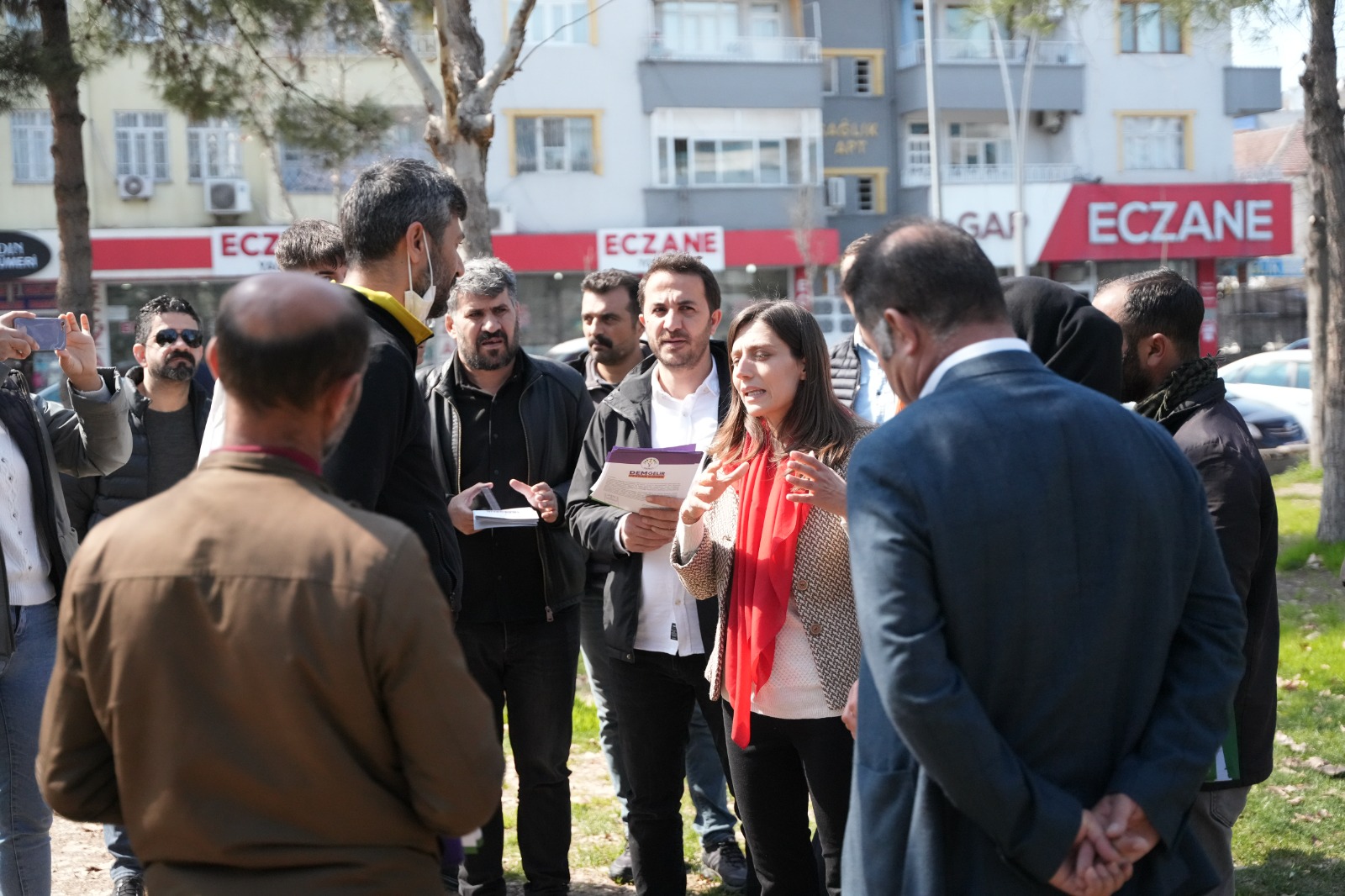 SÖNÜK ‘BİZ HİÇ BİR ZAMAN ESNAFI UNUTMADIK’