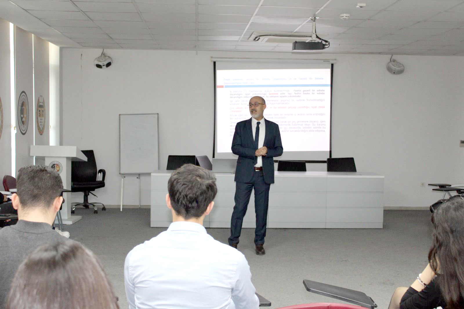 Stajyer Avukatlara işe iade davaları anlatıldı