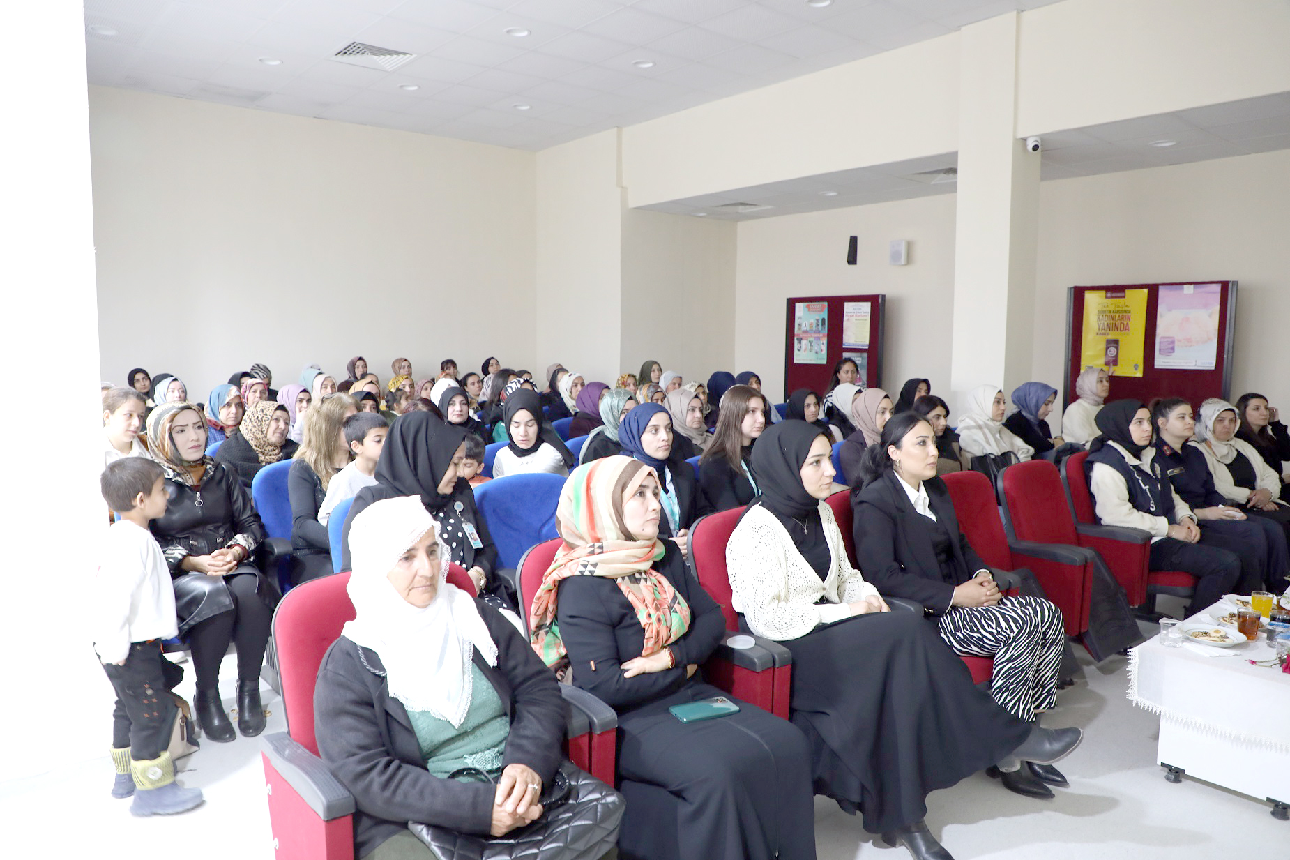 ‘Kadın Kadına’ projesi konferansı gerçekleştirildi