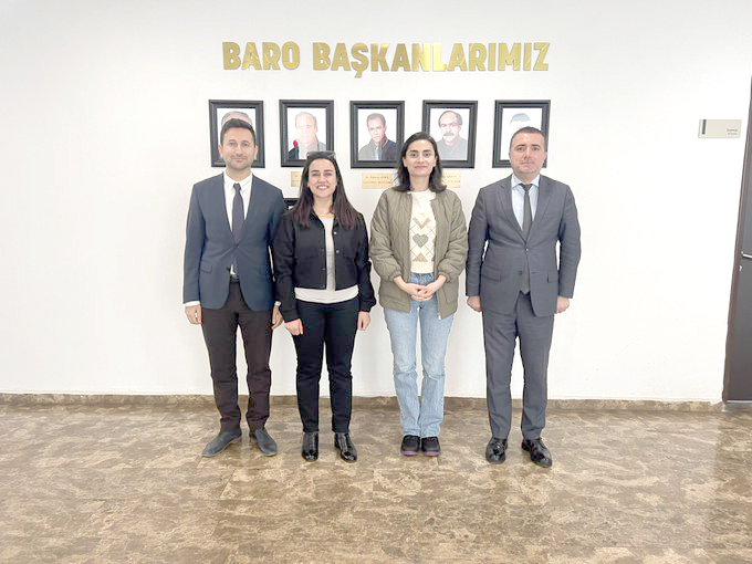 KAMER Vakfı Baroyu ziyaret etti