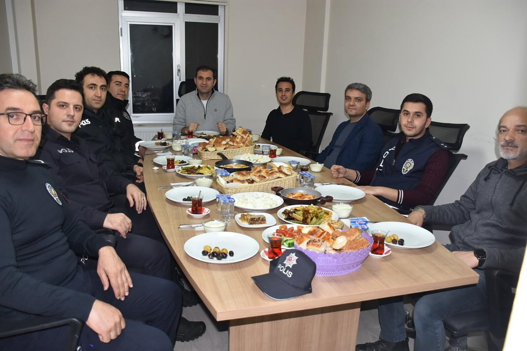 Kaymakam Mete, Emniyet Personelleri ile sahurda biraraya geldi