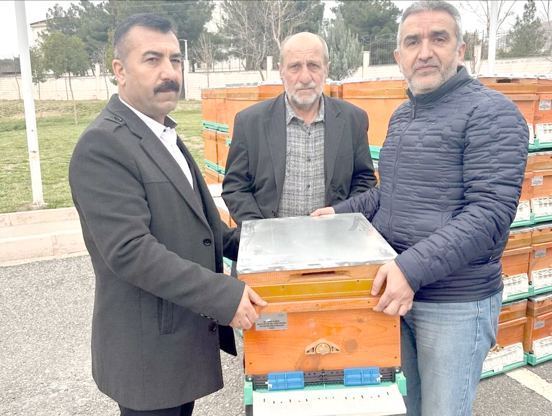 850 Kovan Arıcılara Dağıtıldı