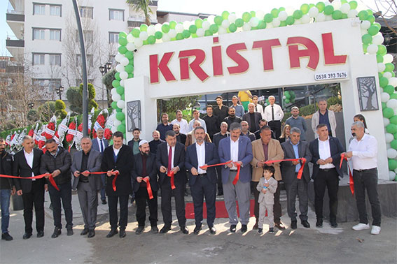Kristal Et Lokantası yeni yerinde hizmete girdi