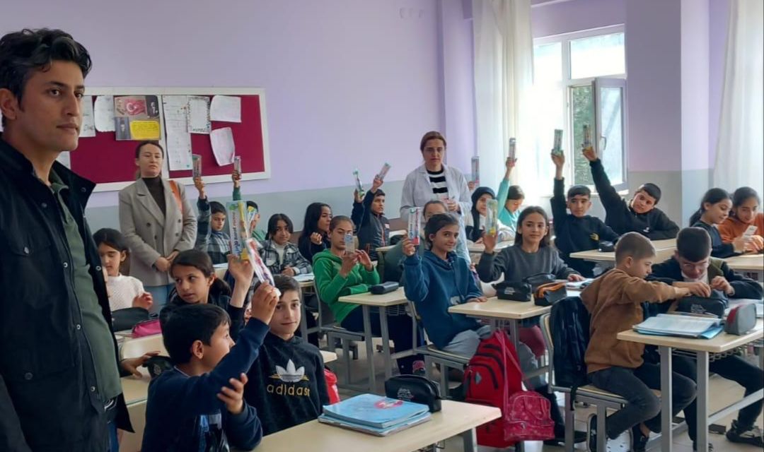 Batman Belediyesi’nden öğrencilere ağız ve diş sağlığı eğitimi