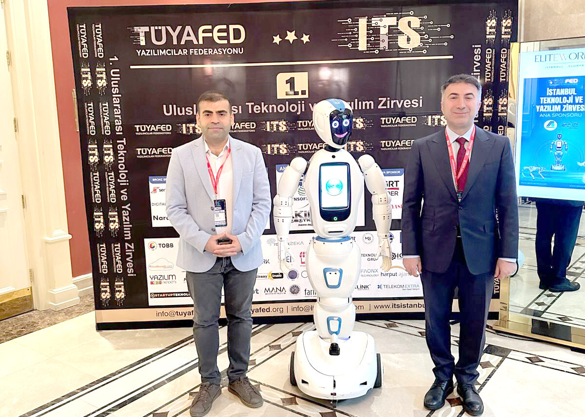 Rektör Demir Uluslararası Teknoloji ve Yazılım Zirvesi’ne katıldı