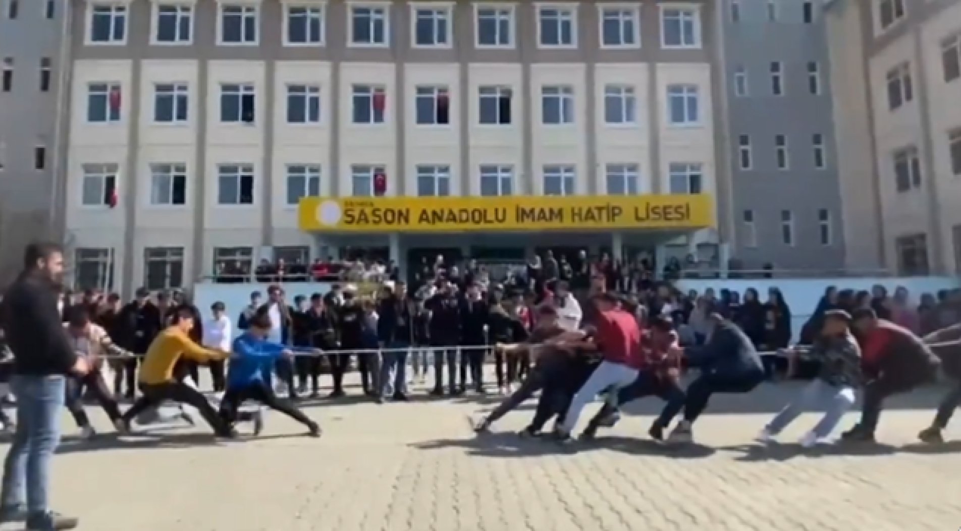 Sason Anadolu İmam Hatip Lisesi 2. Geleneksel bahar şenlikleri yapıldı