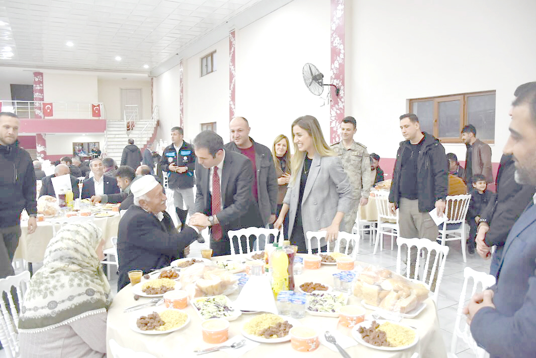 Şehit Aileleri, Gazi ve Gazi Aileleri onuruna iftar programı düzenlendi