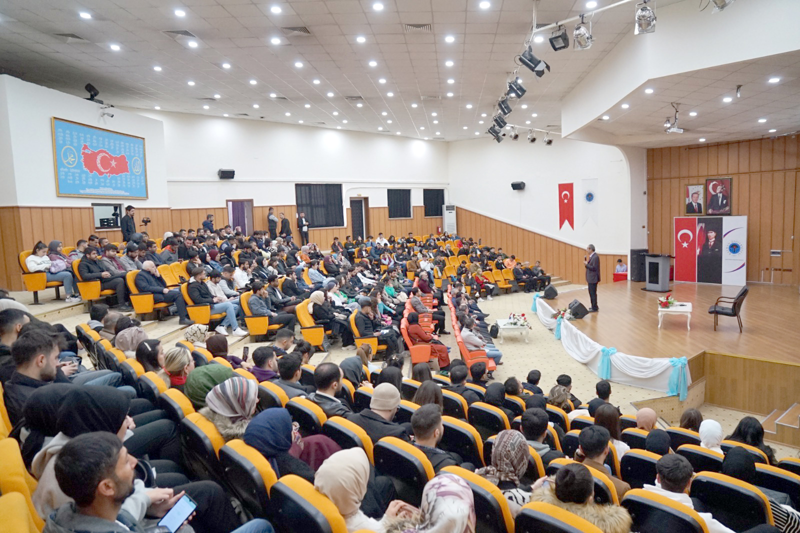 Üniversitede Sosyal Güvenlik Hakkı Konulu Konferans gerçekleşti