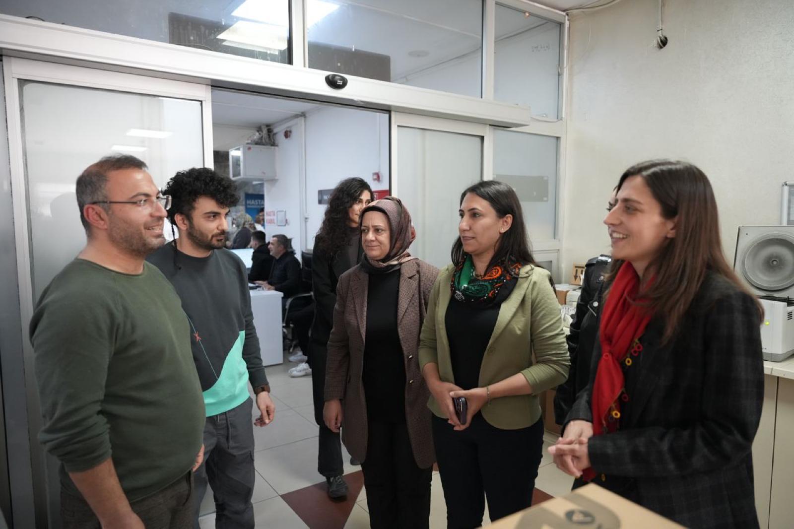 Dem Partisi 14 Mart Tıp Bayramı’nda sağlık çalışanları unutmadı