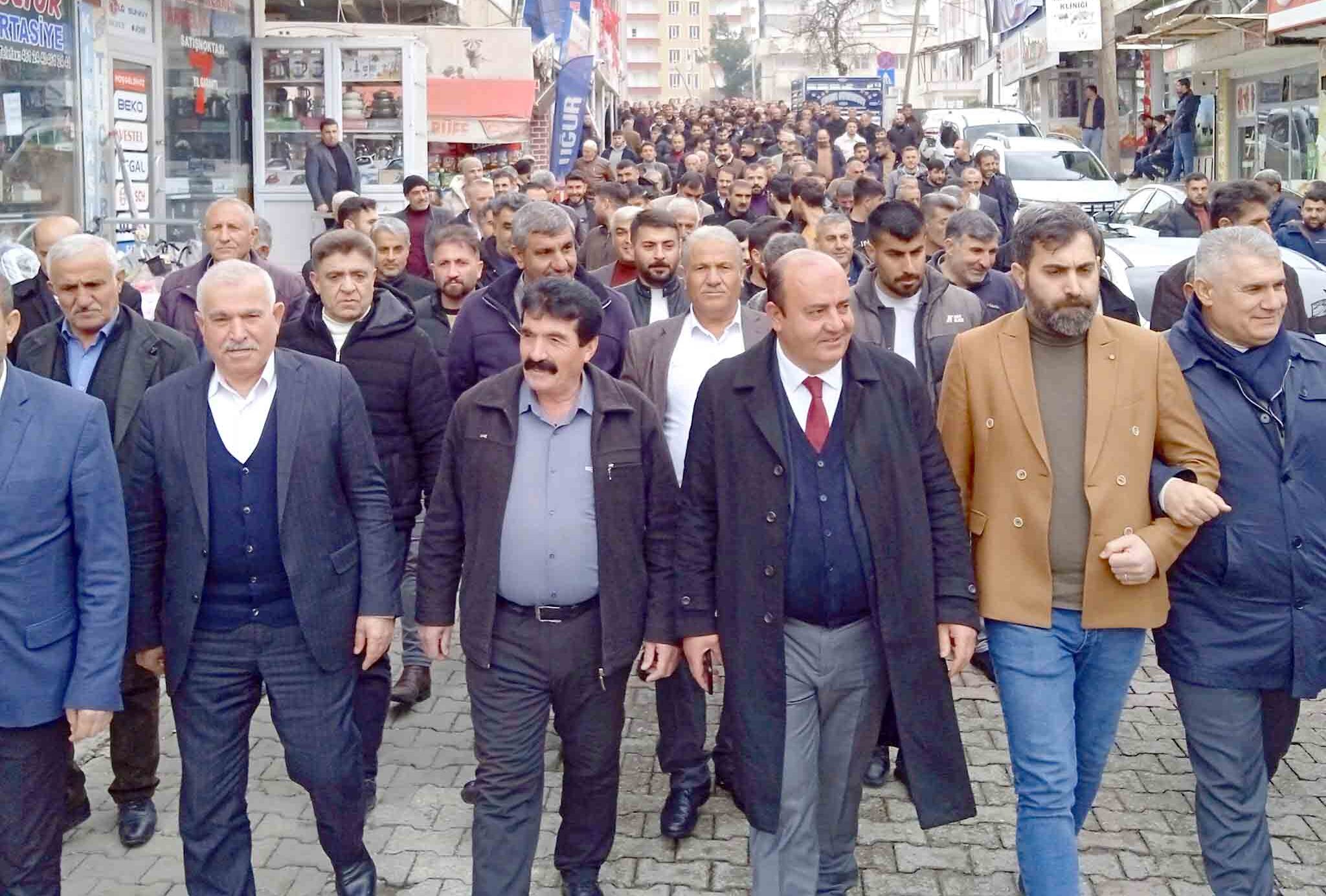 Cuma Uçar’a destek büyüyor