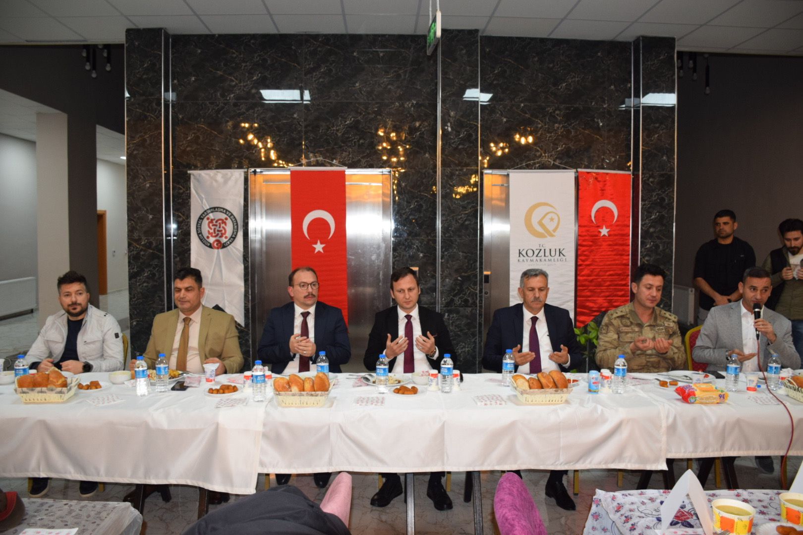 Polis Haftası nedeniyle düzenlenen iftar programına katıldı