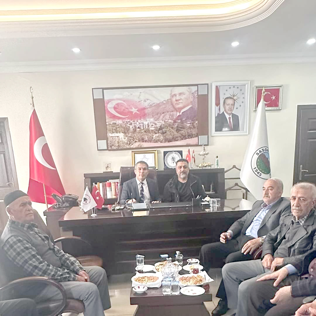 Tebrikleri kabul etmeye devam ediyor