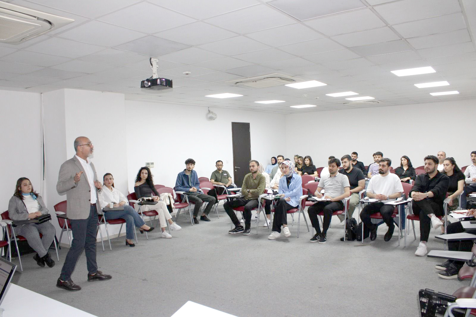 Avukatlara İşçilik Alacakları anlatıldı