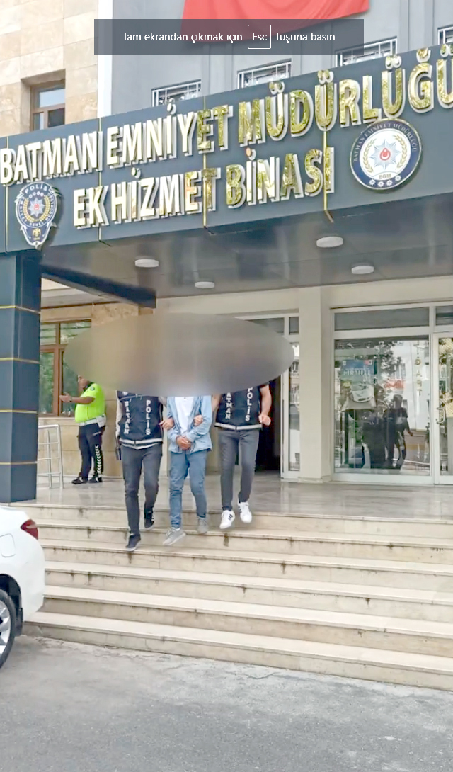 Dur ihtarına uymayan şahıs suç makinası çıktı