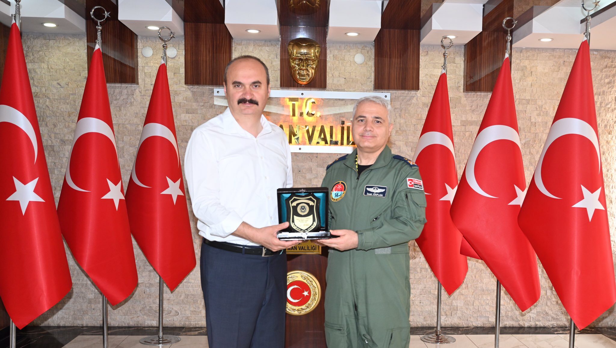 Tuğgeneral Kaplan’dan Vali Canalp’a ziyaret