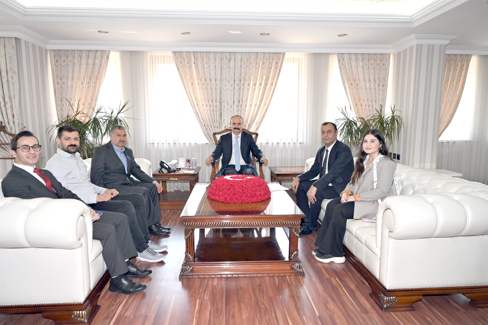 Vali Canalp’a Turizm Haftası ziyareti