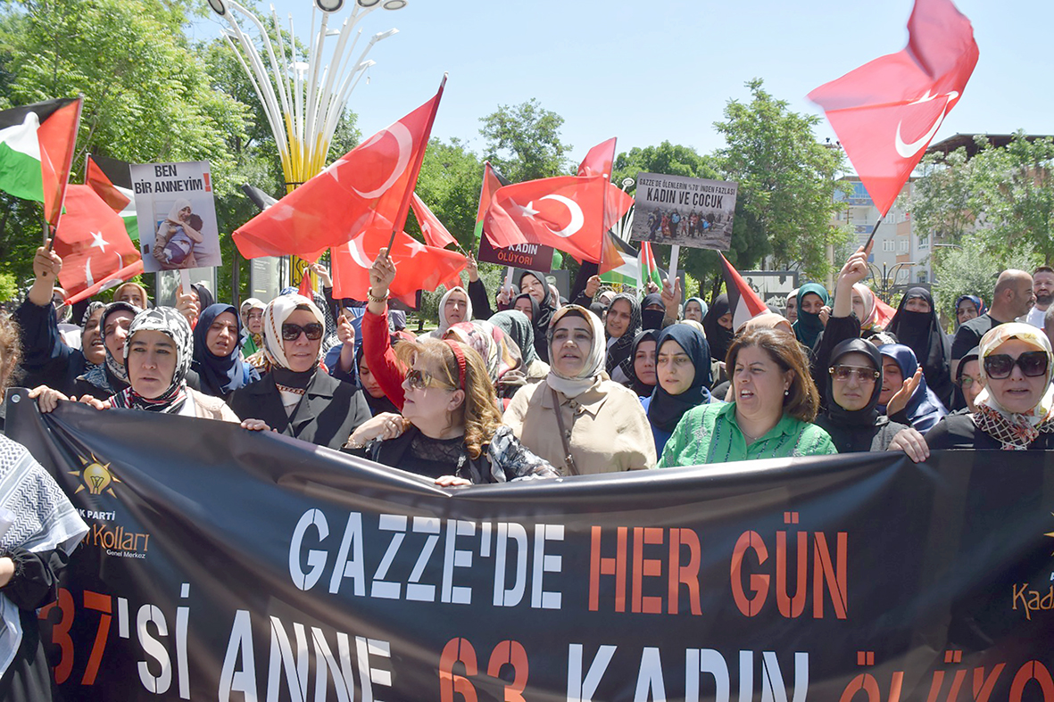 ‘Anneler olarak ateşkes çağrısında bulunuyoruz’