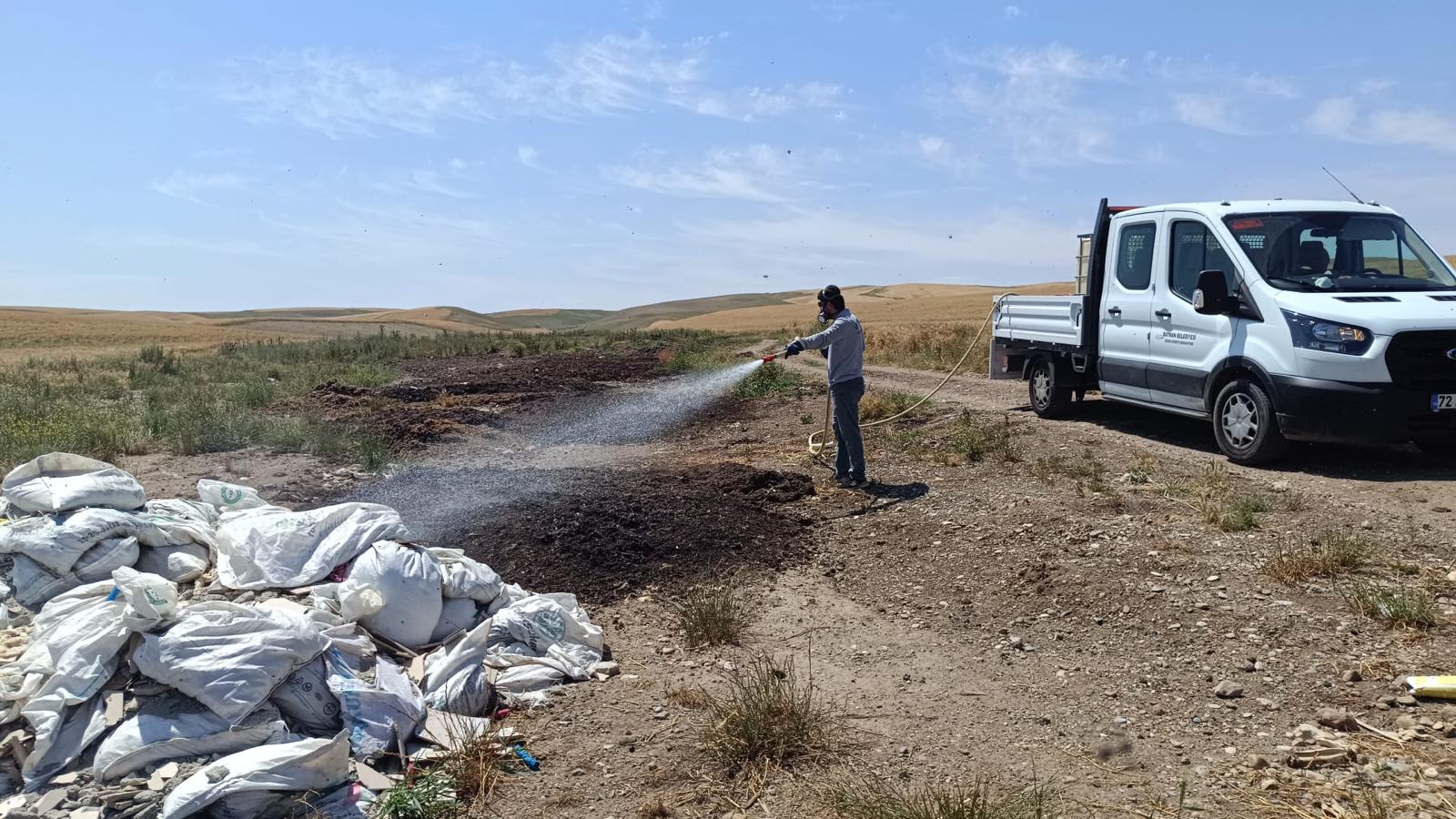 Sinek popülasyonuyla kapsamlı ilaç çalışması