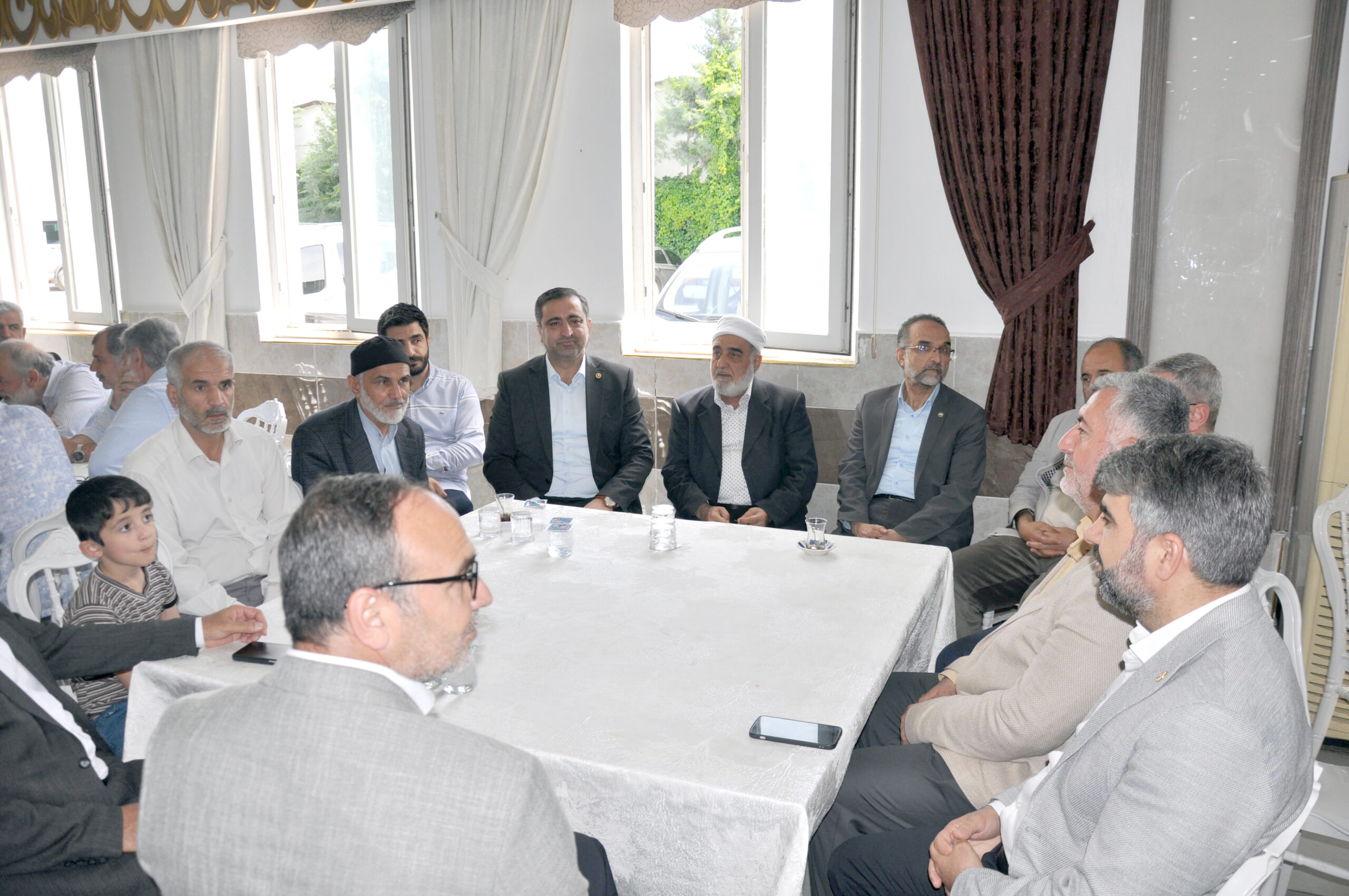 Düğün yemeği masrafını Gazze’ye bağışladılar