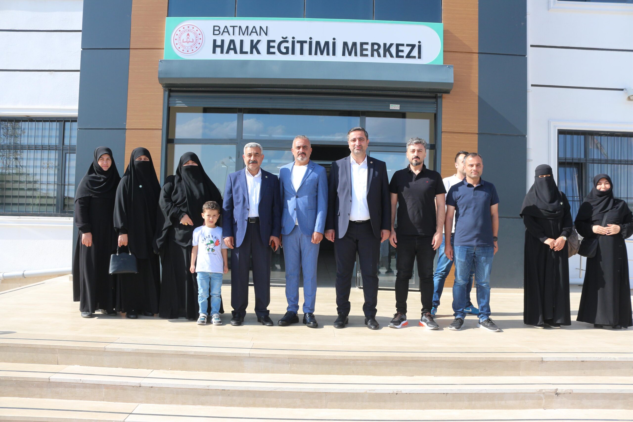 Ramanlı, Halk Eğitim Merkezi ve Zübeyde Hanım MTAL’yiziyaret etti