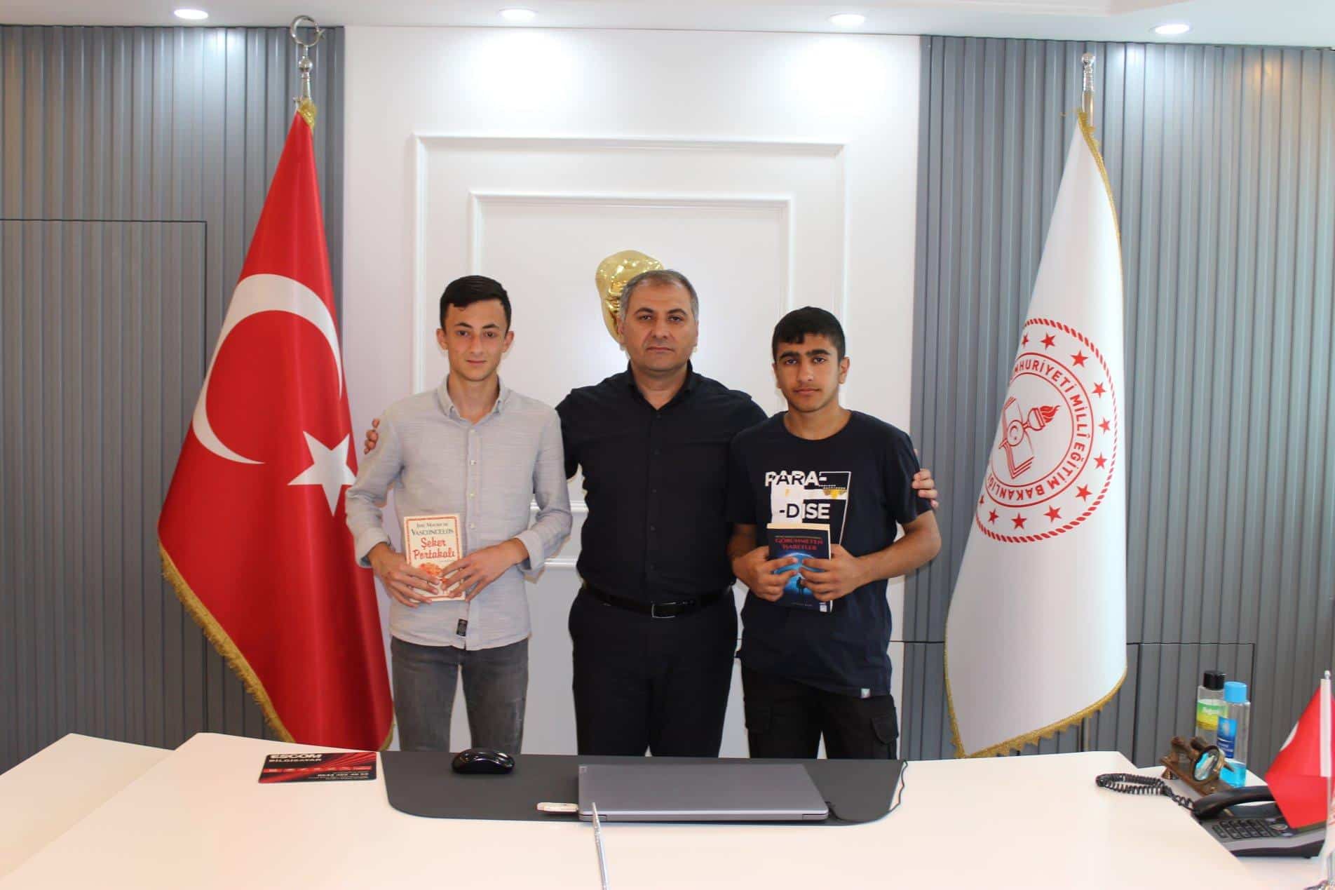 Sporda derece yapan öğrencileri ağırladı