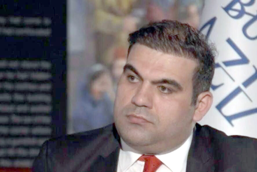 BARDAKÇI ÖN PLANA ÇIKIYOR