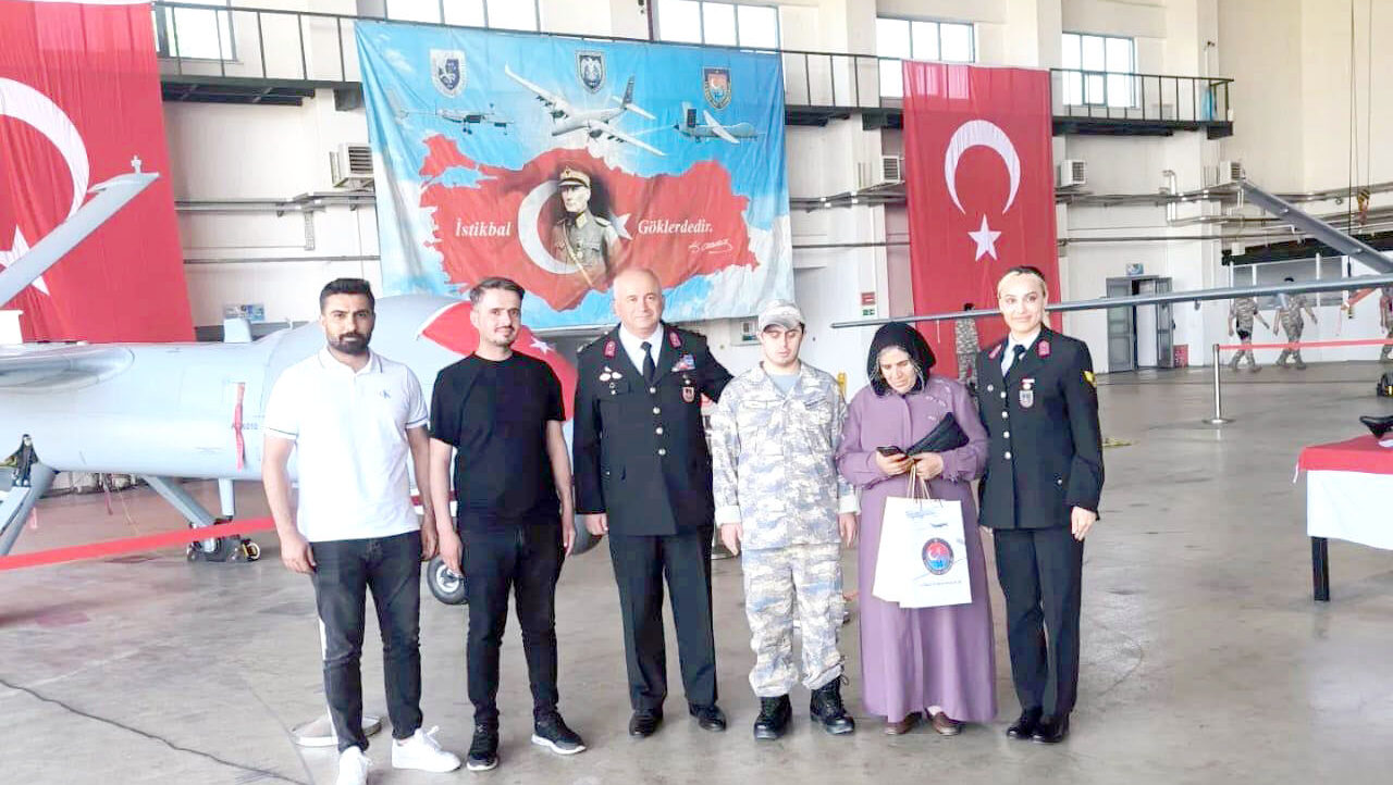 Bir günlüğüne de olsa asker oldular