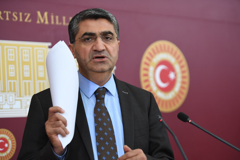 Ekmen: ‘İsrail ile ticareti bugüne kadar neden kesmediniz’