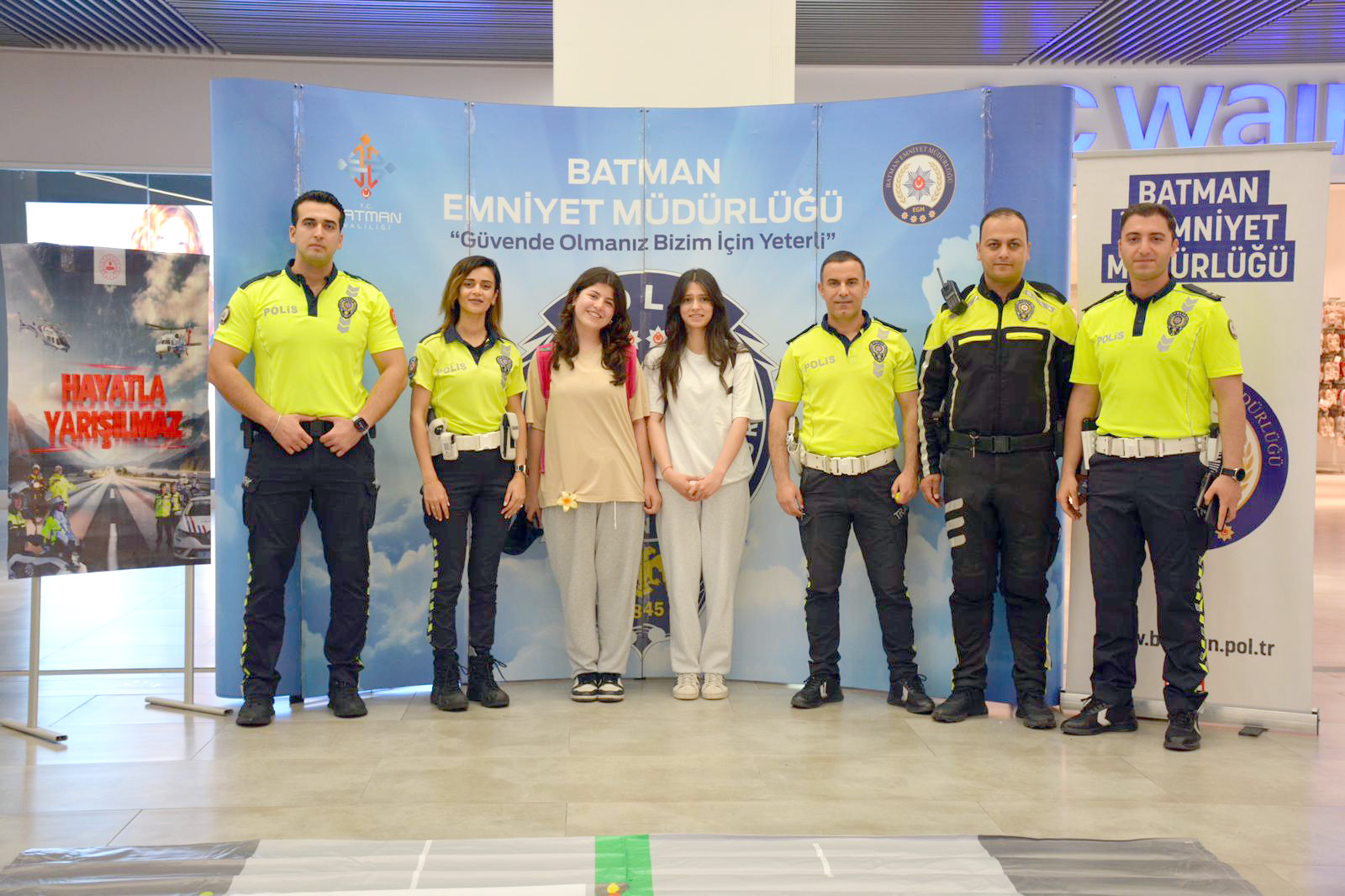 Petrol City AVM’de trafik standı kuruldu