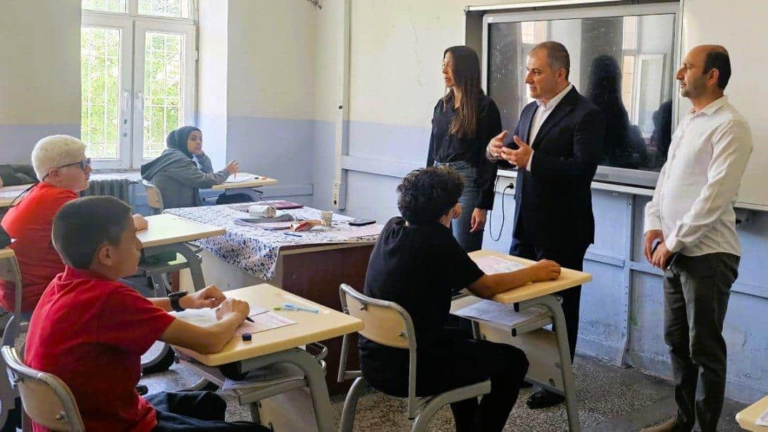 Müdür Konakçi öğrencilerle buluştu