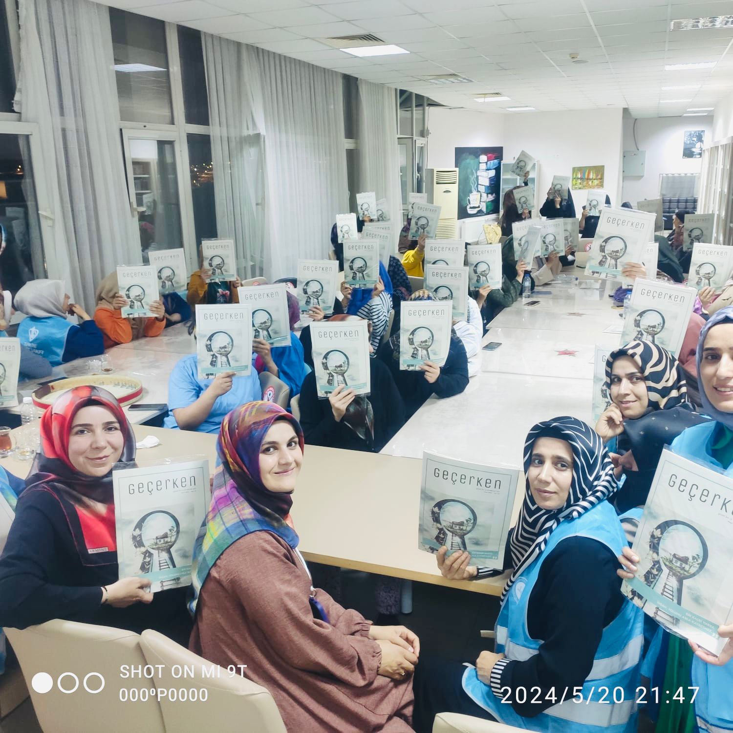 Batman KYK Kız Yurduna kitap bağışı