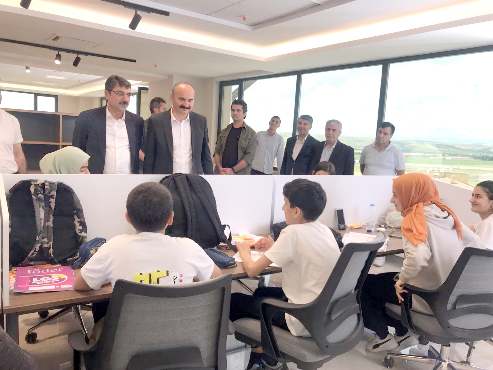 Leyla Nasıroğlu Kütüphanesine ziyaret