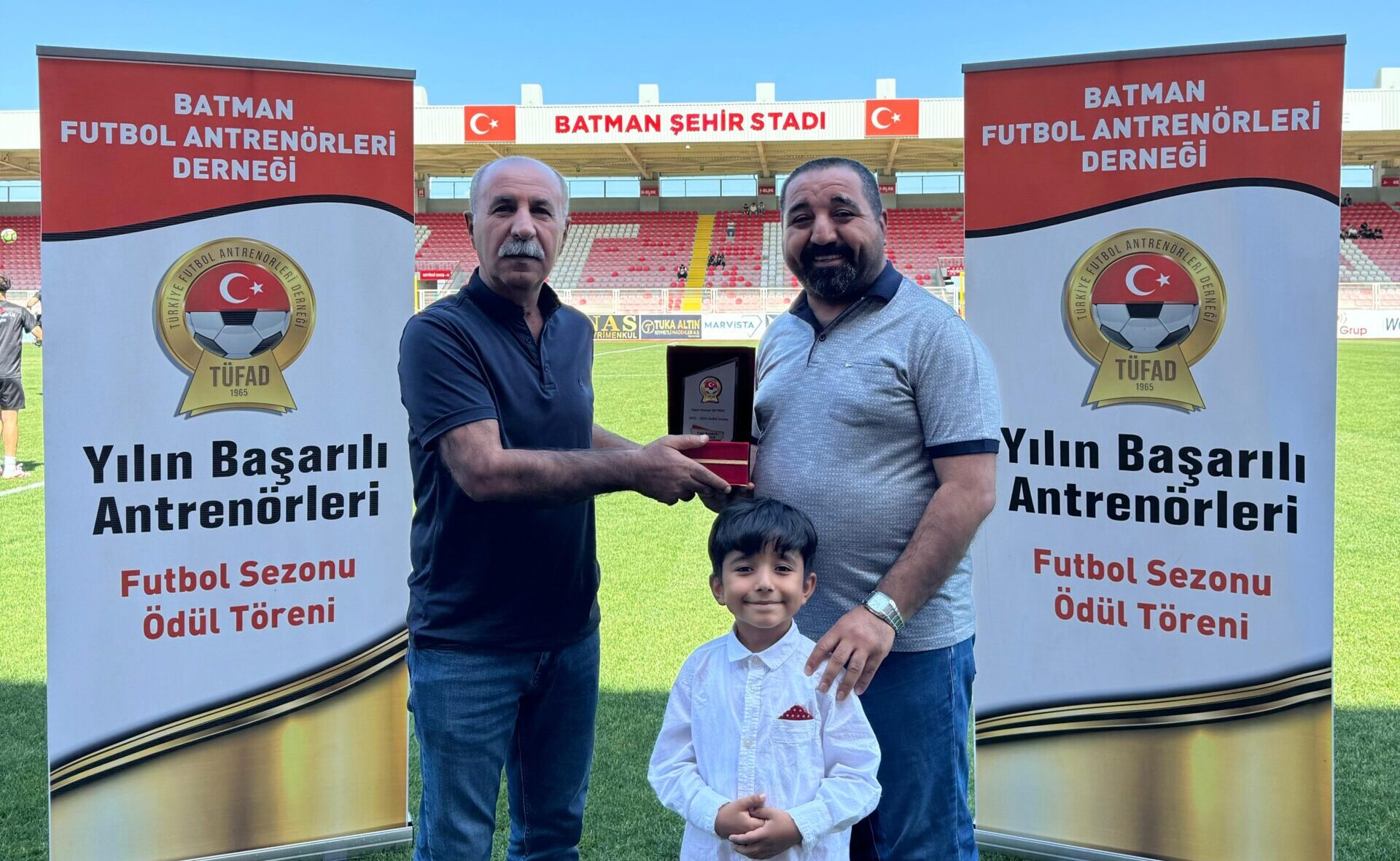 Osman Seyrek ‘Yılın Antrenörü’ seçildi