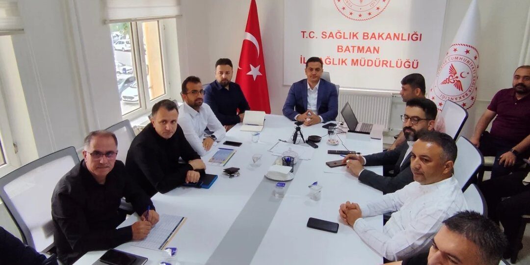 Kamu hastanelerinin verimliğini tartışıldı