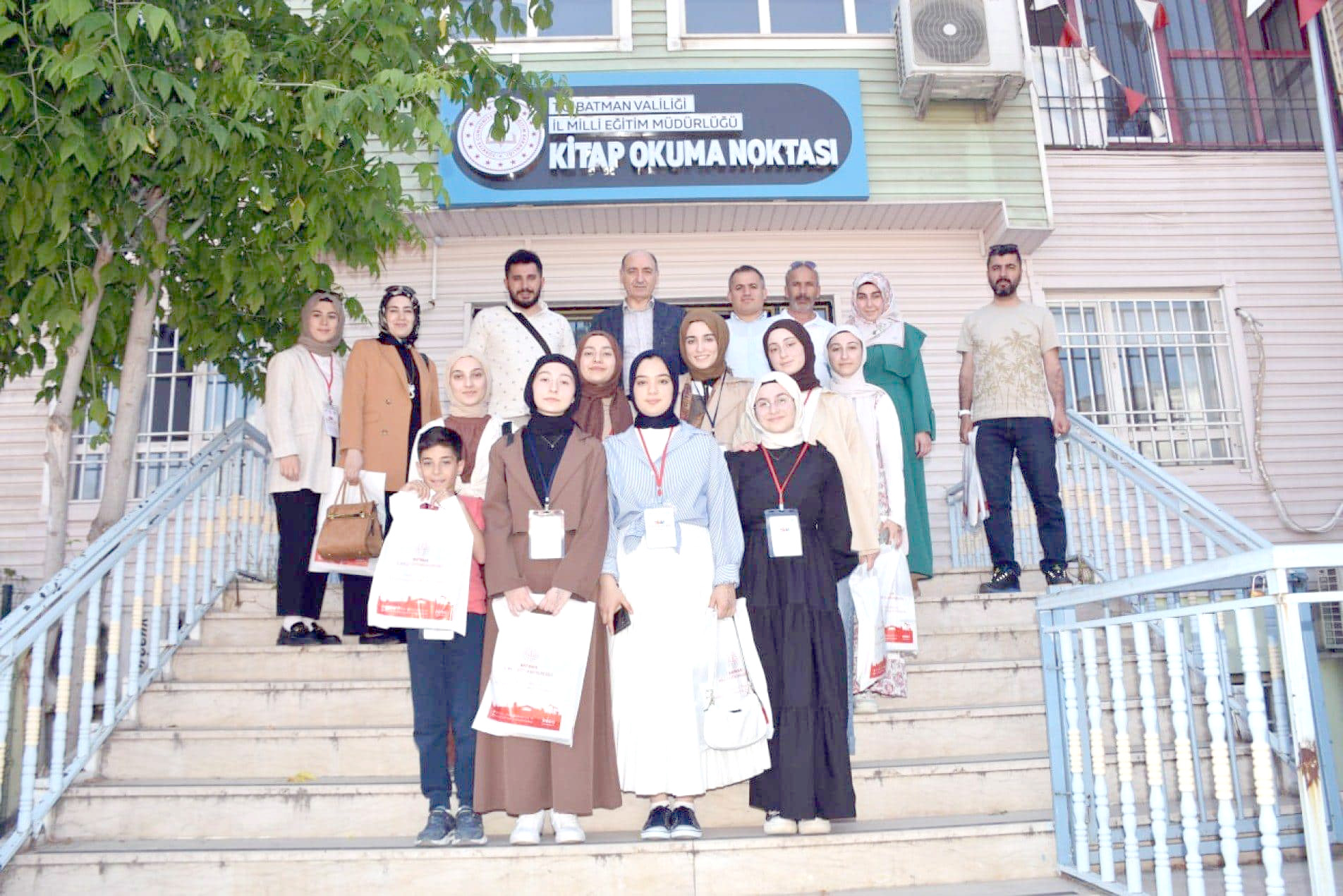 Sakarya Akyazılı Kız Öğrenciler Evliya Çelebi öğrenci değişimi kapsamında Batman’da