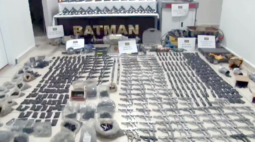 Silah ticareti yapanlara operasyon 4 Gözaltı