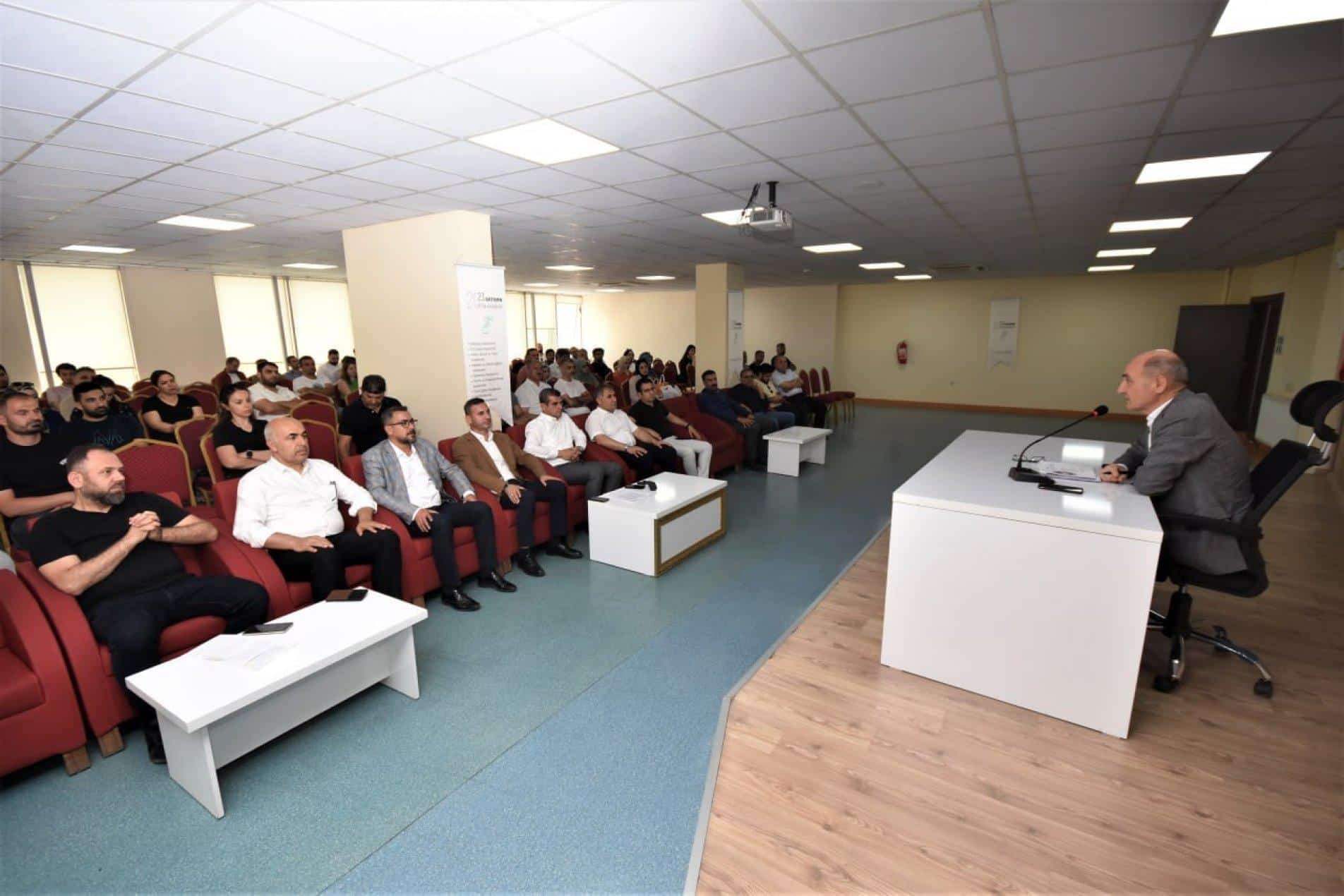 Tasarım ve Beceri Atölyesi olan okul yöneticileriyle toplantı yapıldı