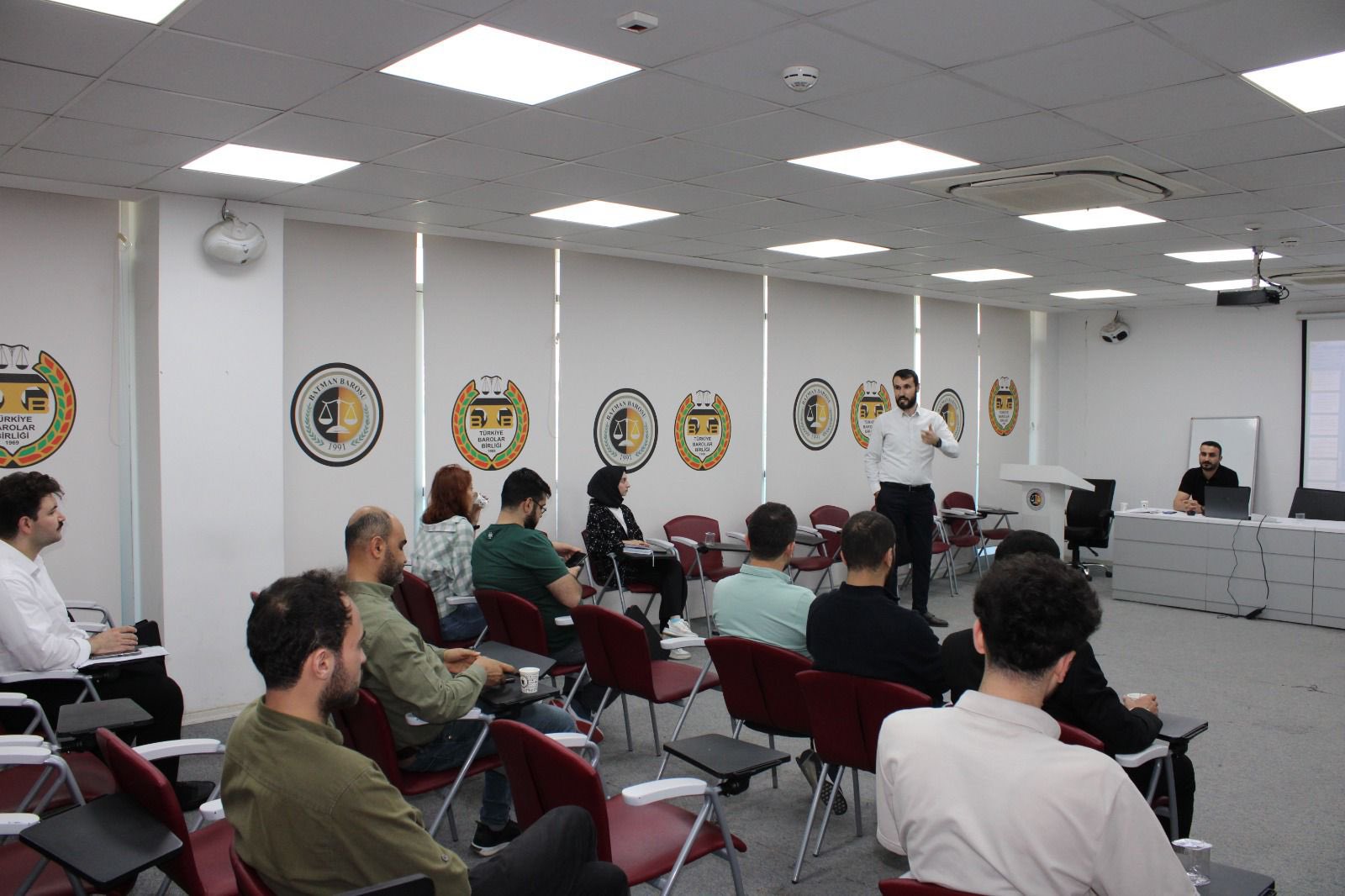 Avukatlara ‘Tüketici Hukuku’ anlatıldı