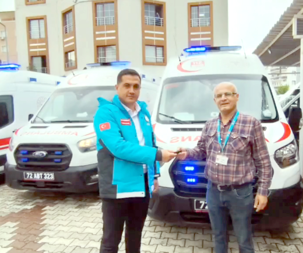 Sağlık Müdürlüğüne 3 yeni ambulans