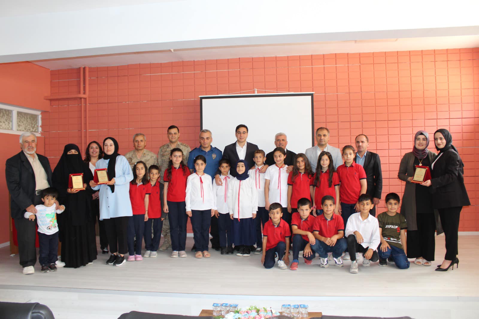 Veliler Arası Kitap Okuma Yarışması düzenlendi