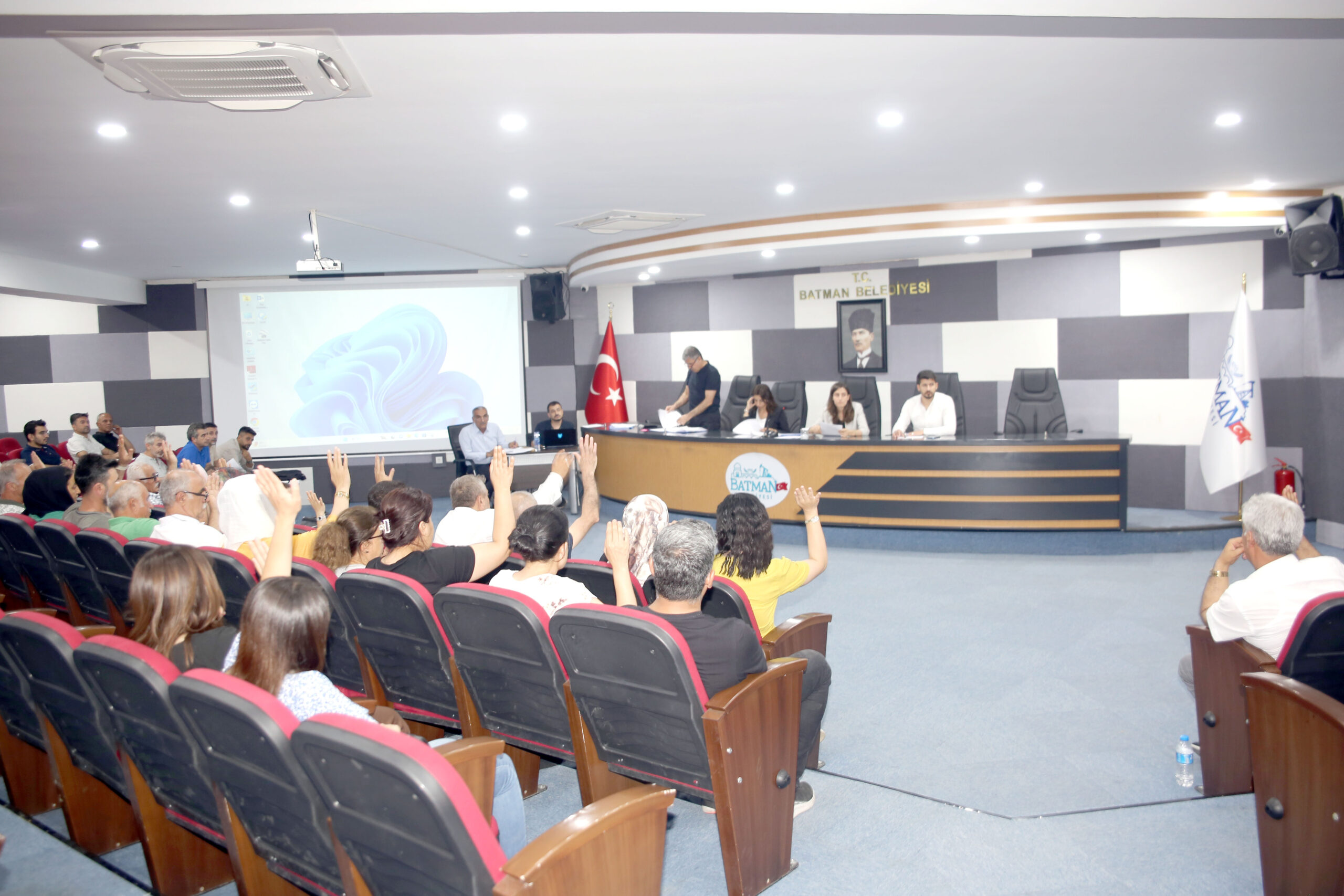 İMAR PLANINDA DEĞİŞİKLİKLER GÖRÜŞÜLDÜ