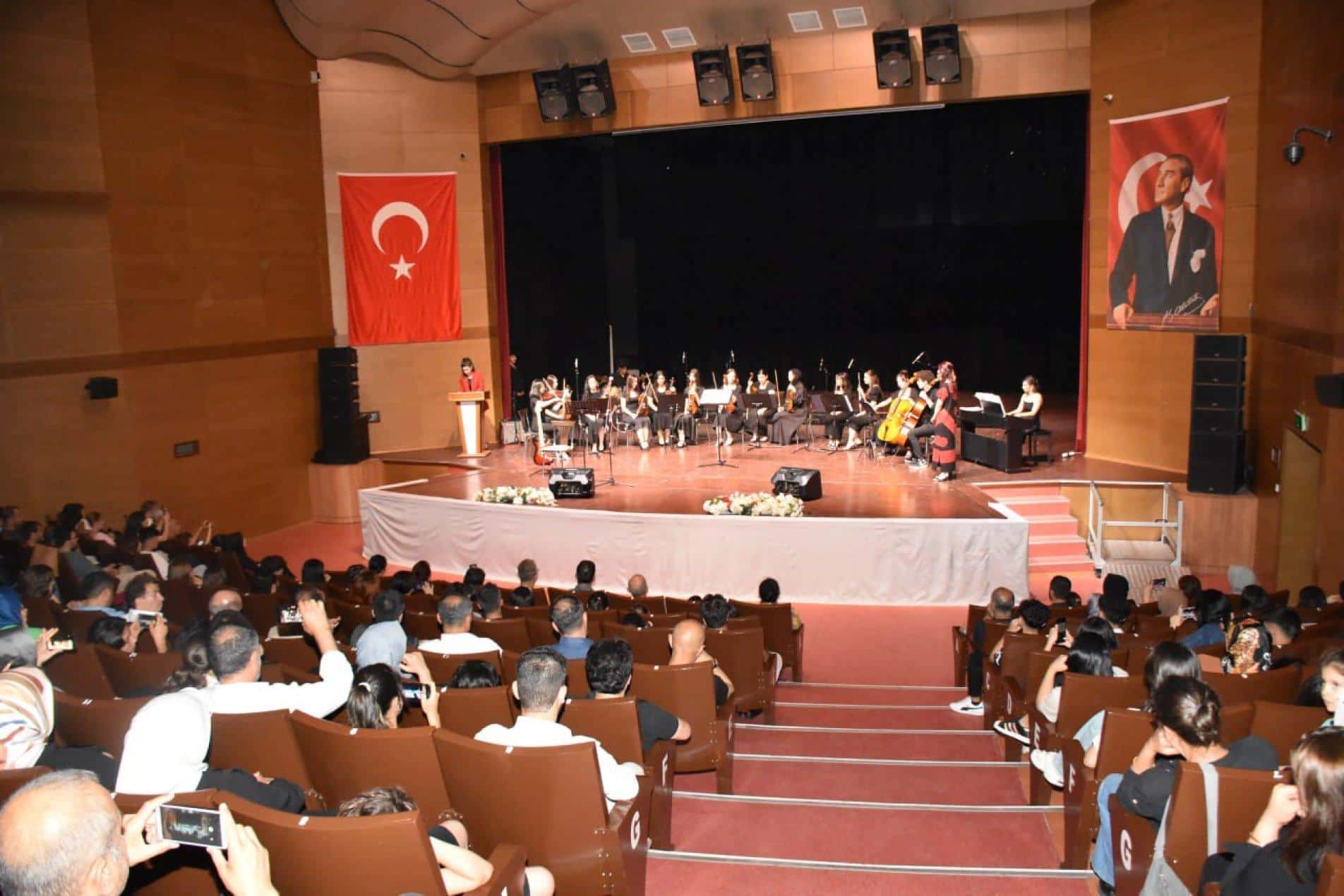 Güzel Sanatlar Lisesi sene sonu konseri yapıldı